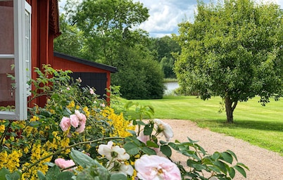 Cozy home in Mantorp with WiFi