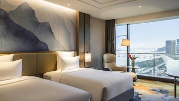 Superior Room, 2 Twin Beds, Sea View | 1 bedroom, minibar, in-room safe, desk