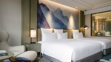 Deluxe Room, 1 King Bed and 1 Single Bed (Family Friendly) | Minibar, in-room safe, desk, laptop workspace