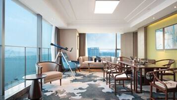 Minibar, in-room safe, desk, laptop workspace