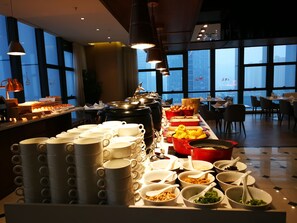 Daily buffet breakfast for a fee - Novotel Deqing Moganshan (Huzhou)