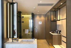 Free toiletries, hair dryer, bidet, towels