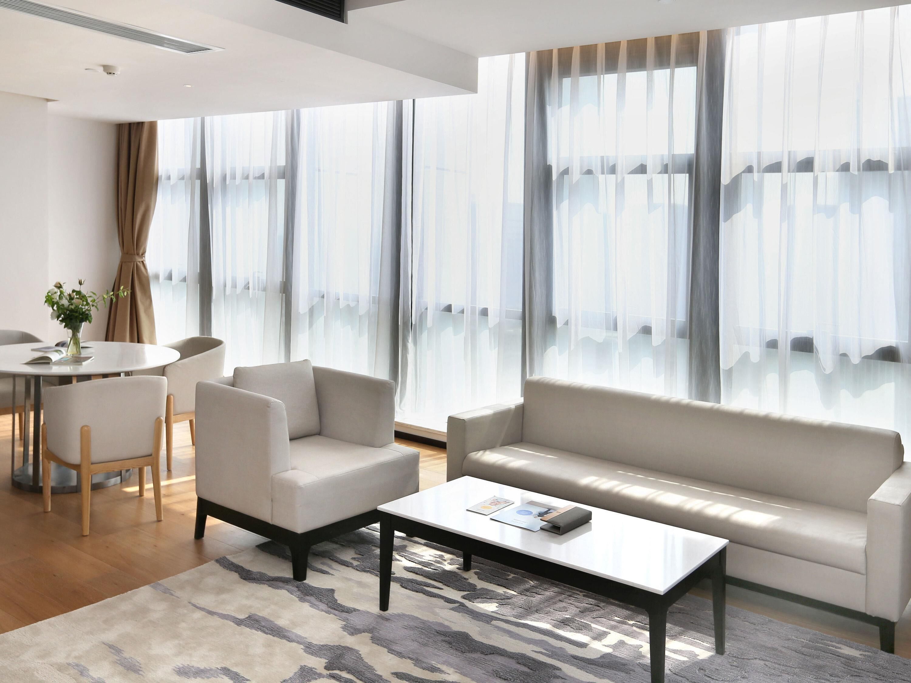 Free minibar items, desk, free WiFi, wheelchair access