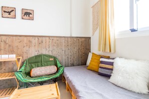 Comfort Double Room | Desk, soundproofing, free WiFi, bed sheets - Cozy Green Guest House (Taitung)