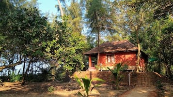 Khuôn viên nơi lưu trú
