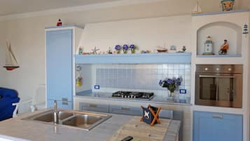 Penthouse Panorama, Beberapa Tempat Tidur, pemandangan laut | Dapur pribadi | Lemari es besar, oven, kompor, dan peralatan masak/sendok-piring