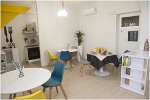 매일 뷔페 무료 아침 식사 포함