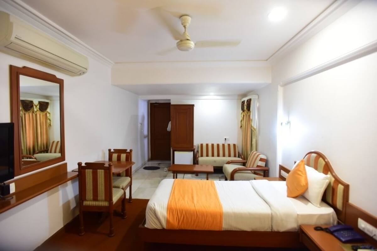 Basic Room | In-room safe, free WiFi, bed sheets, wheelchair access