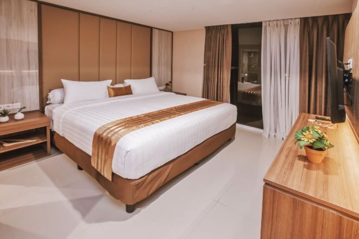 Escritorio, insonorización, wifi gratis y ropa de cama 