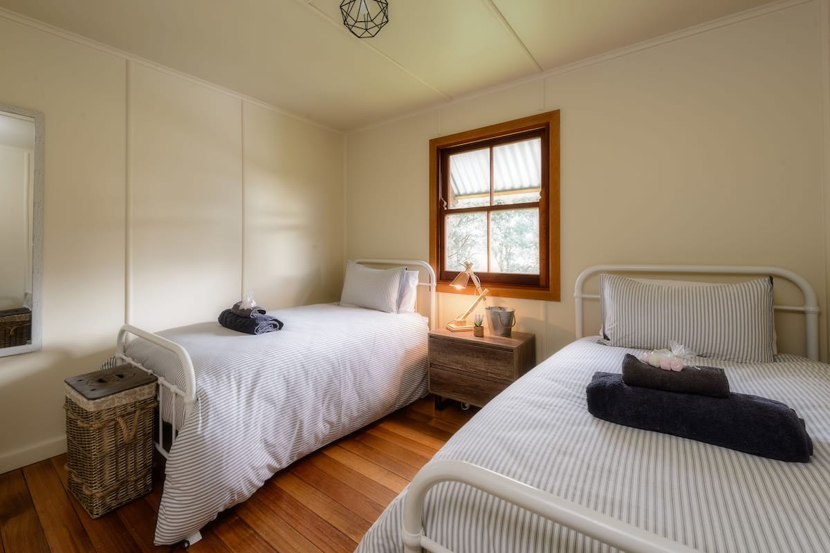 10 bedrooms, individually decorated, individually furnished