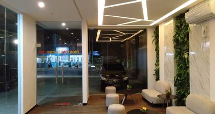 Front One Inn Kediri