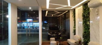 Front One Inn Kediri