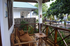 Comfort Double Room | Balcony - Highland Bungalows (Nungwi)