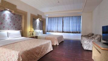 Comfort Quadruple Room, 2 Double Beds, Non Smoking