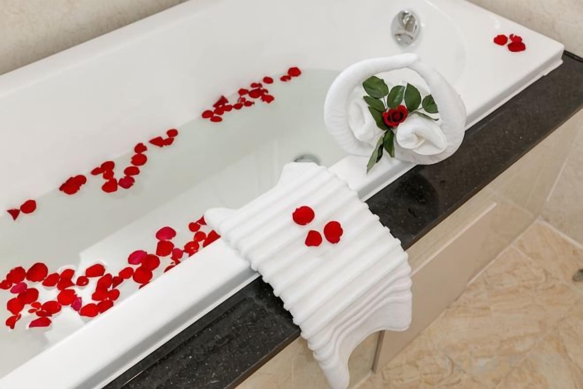 Salle de bain | Ensemble baignoire-douche, douche cascade