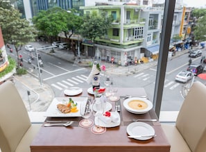 Daily buffet breakfast for a fee - Val Soleil Hotel (Da Nang)