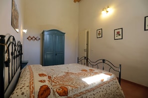 Apartment, 1 Queen Bed with Sofa bed | Iron/ironing board, cots/infant beds, free WiFi, bed sheets - Casa Vacanze Il Sultano (Santa Croce Camerina)