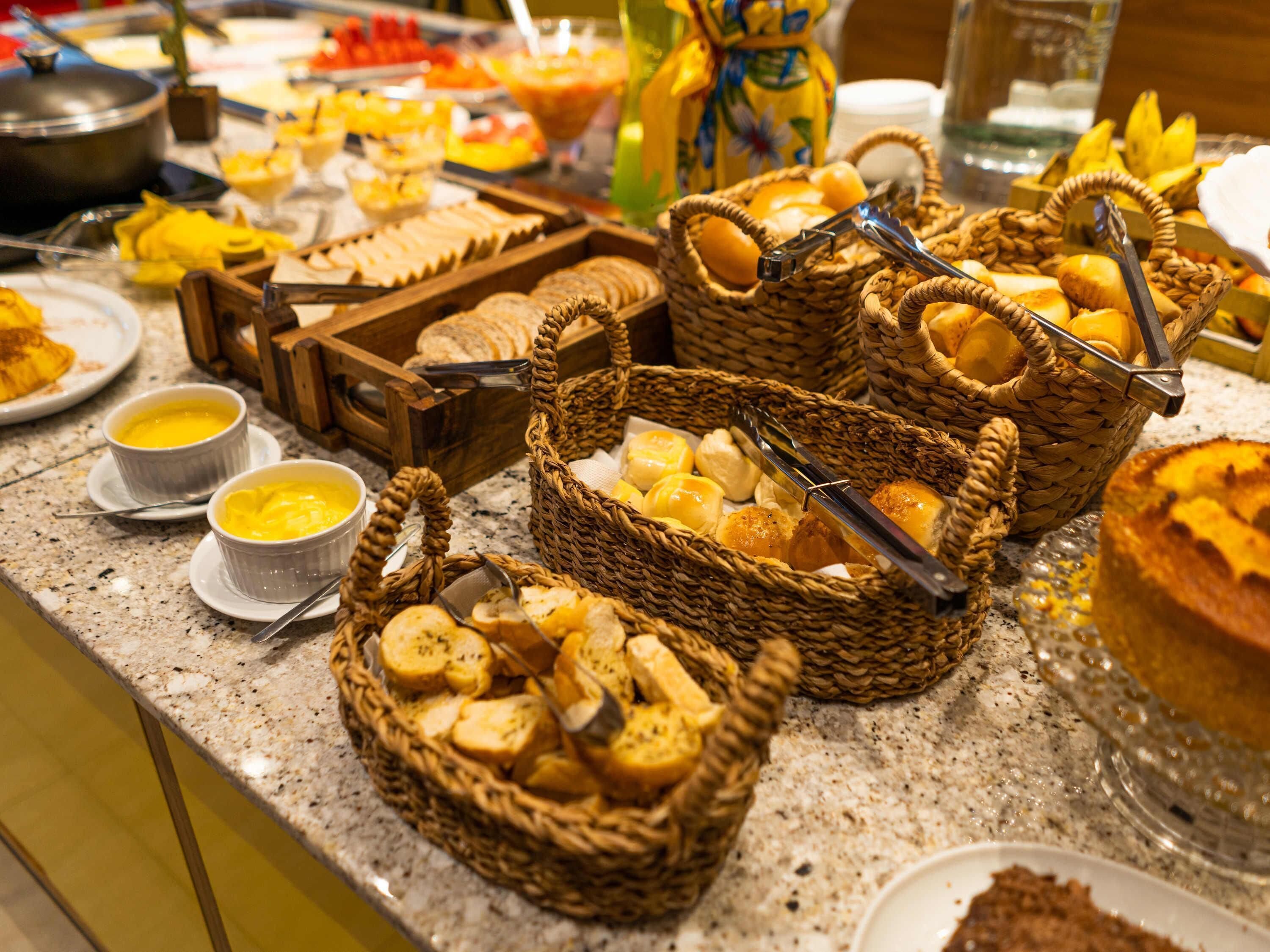 daily buffet breakfast (brl 42 per person)