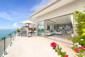 Luxury 4 Bedroom Villa with Ocean View and Private Infinity Pool BB11 | Terrace/patio - Samui Bayside Luxury Villas (Koh Samui)