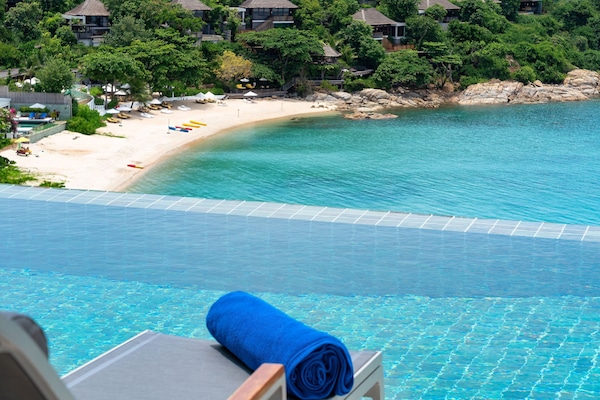 Luxury 4 Bedroom Villa with Ocean View and Private Infinity Pool BY22 | Beach/ocean view