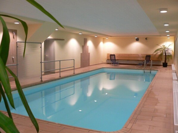 Exercise/lap pool - Camping Romantische Straße (Creglingen)