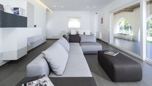 Vila, 5 quartos | Área de estar