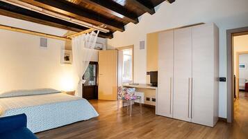 Vila, 4 kamar tidur | 4 kamar tidur, setrika/meja setrika, Wi-Fi gratis, dan seprai linen