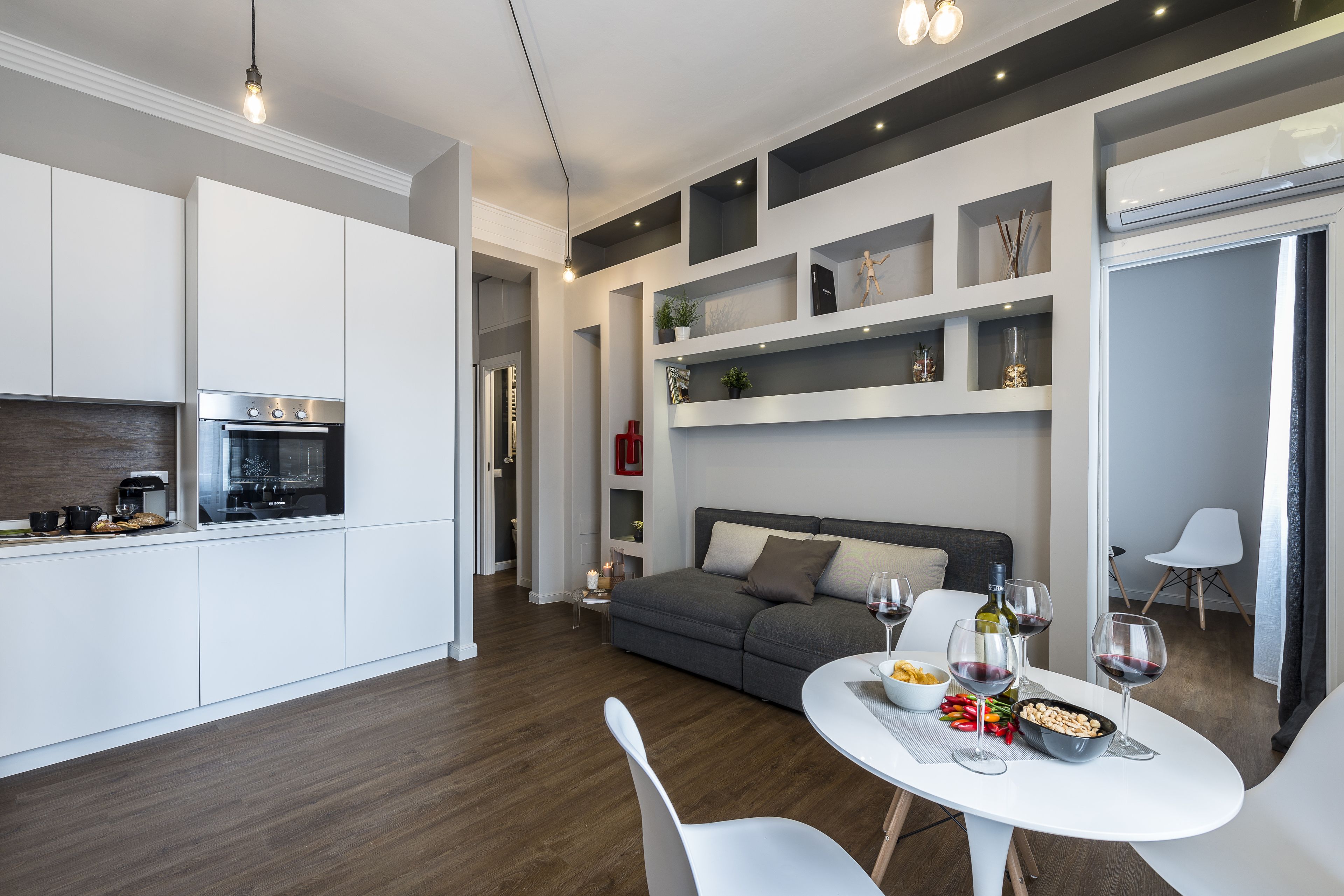 ซูพีเรียอพาร์ทเมนท์, 1 ห้องนอน | ห้องนั่งเล่น | ทีวีจอแบน