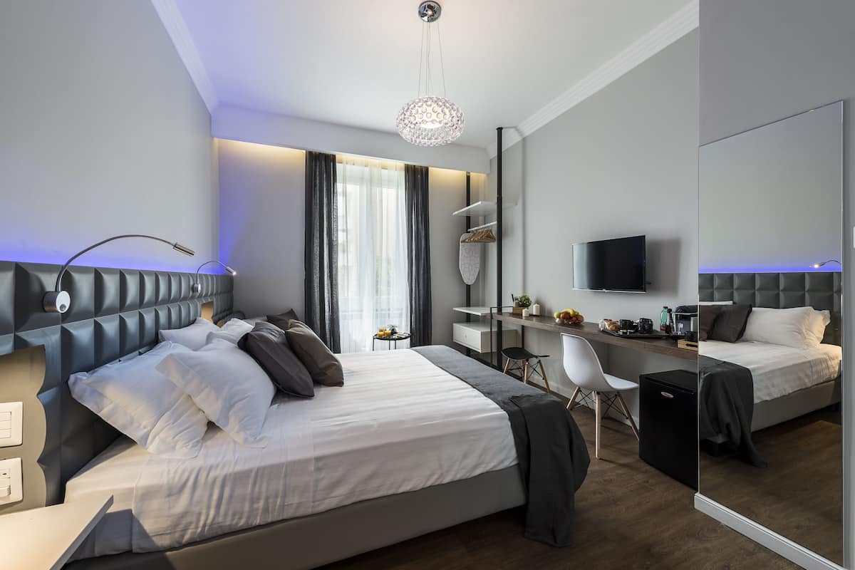 Superior Room | Premium bedding, in-room safe, blackout drapes, iron/ironing board