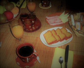 Gratis kontinental frukost varje dag