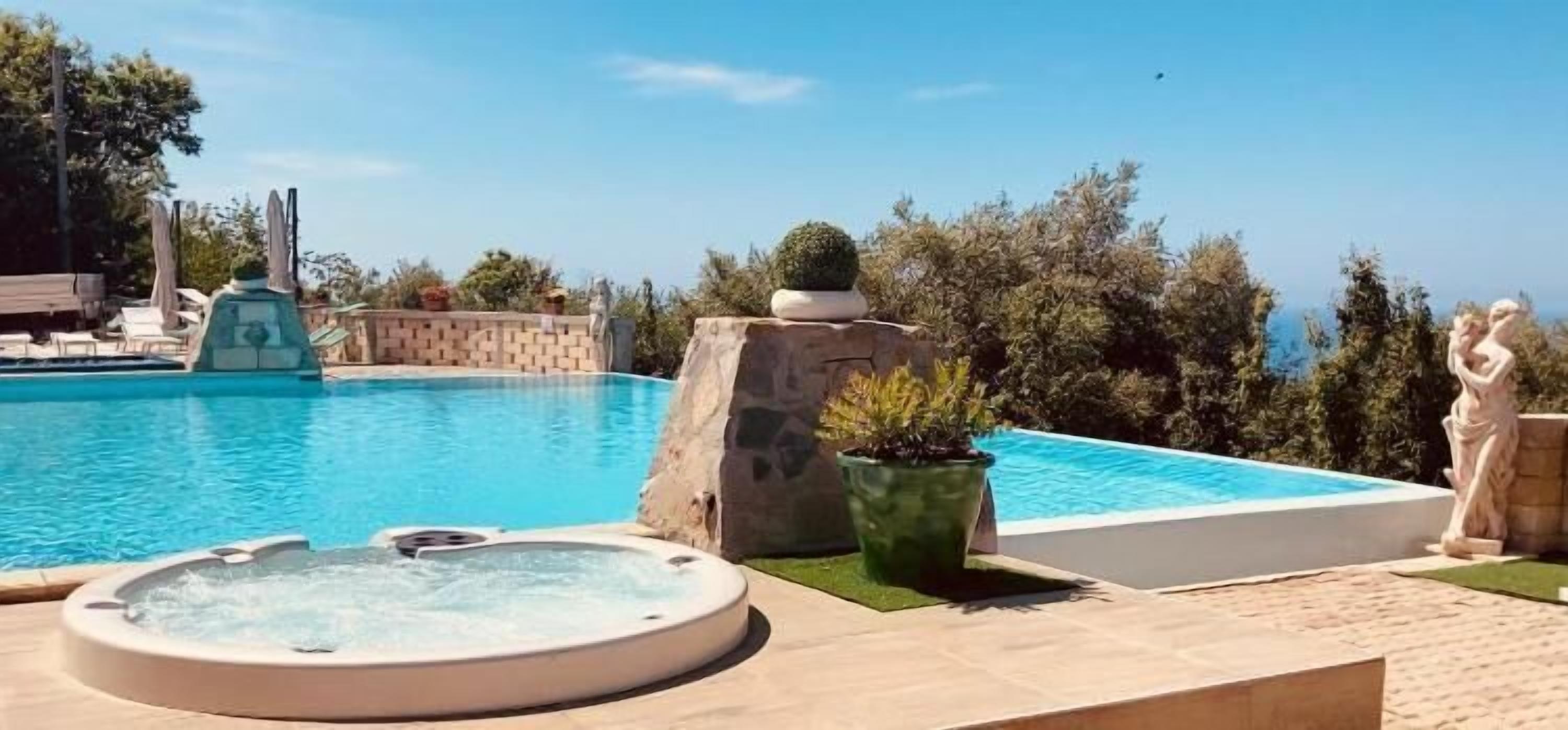 Seasonal outdoor pool, sun loungers