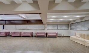 Banquet hall - Treebo Soho Newtown Near New Town Bus Stand (Barasat)