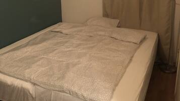 Apartment, 2 Bedrooms | 2 bedrooms, iron/ironing board, free WiFi, bed sheets