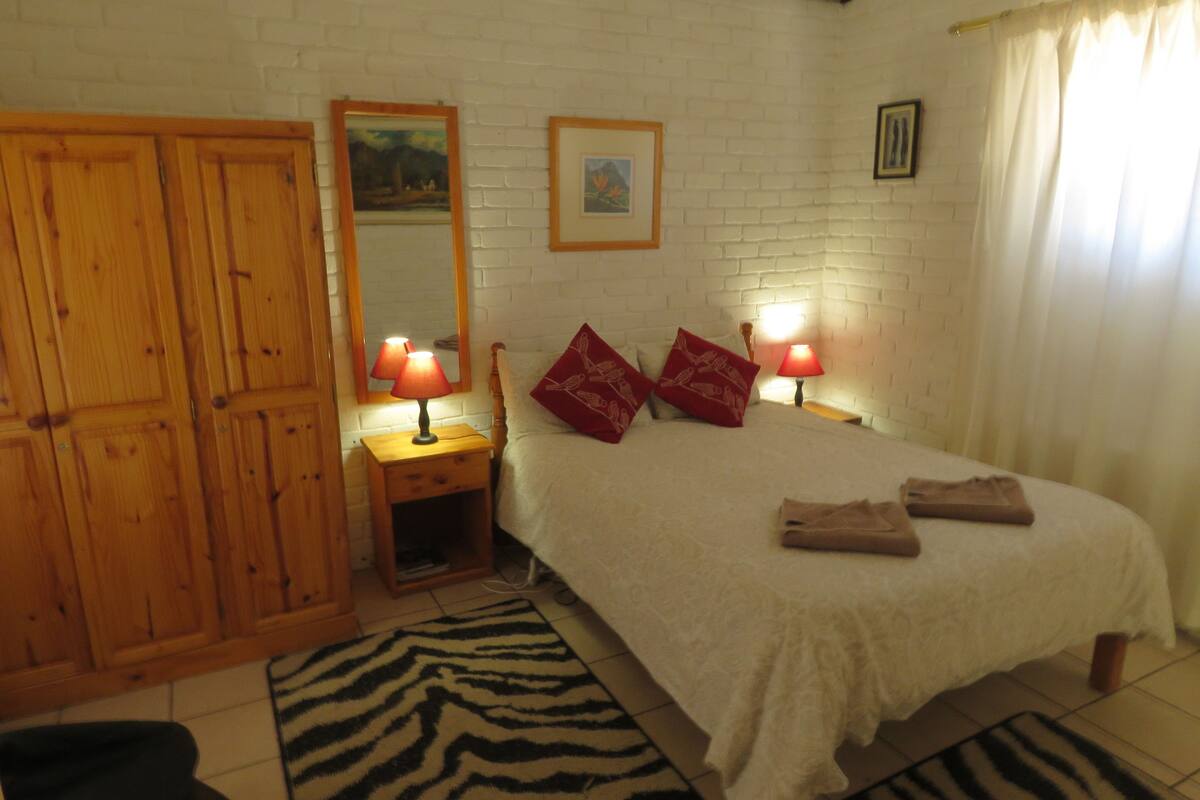 Basic Cottage, 1 Double Bed with Sofa bed, Non Smoking | Desk, laptop workspace, iron/ironing board (on request), WiFi