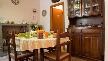 Colazione a buffet inclusa, servita tutte le mattine