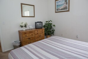 Villa familiar, piscina privada, en la zona del jardín | Vistas desde la habitación