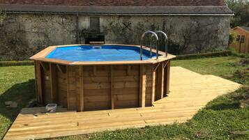 Seasonal outdoor pool, open 4:30 PM to 7:30 PM, sun loungers