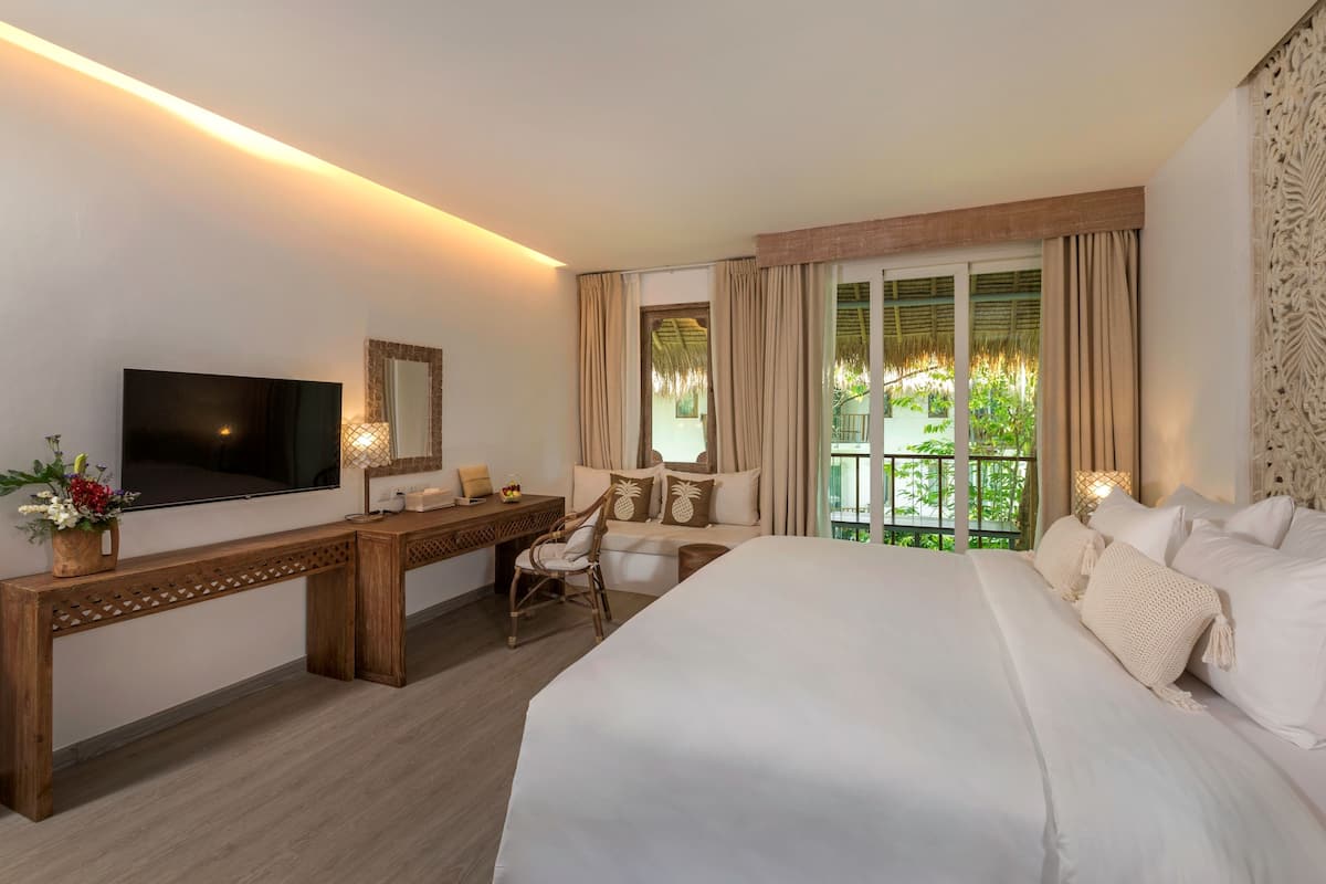 tropical garden | 1 bedroom, premium bedding, minibar, in-room safe
