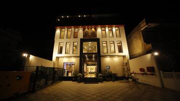 Front of property - evening/night