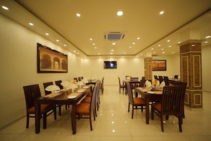 Restaurant - The Amer Valley (Amer)