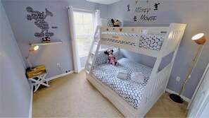 Children’s theme room - Aco238226 - Emerald Island Resort - 3 Bed 2.5 Baths Townhome (Kissimmee)