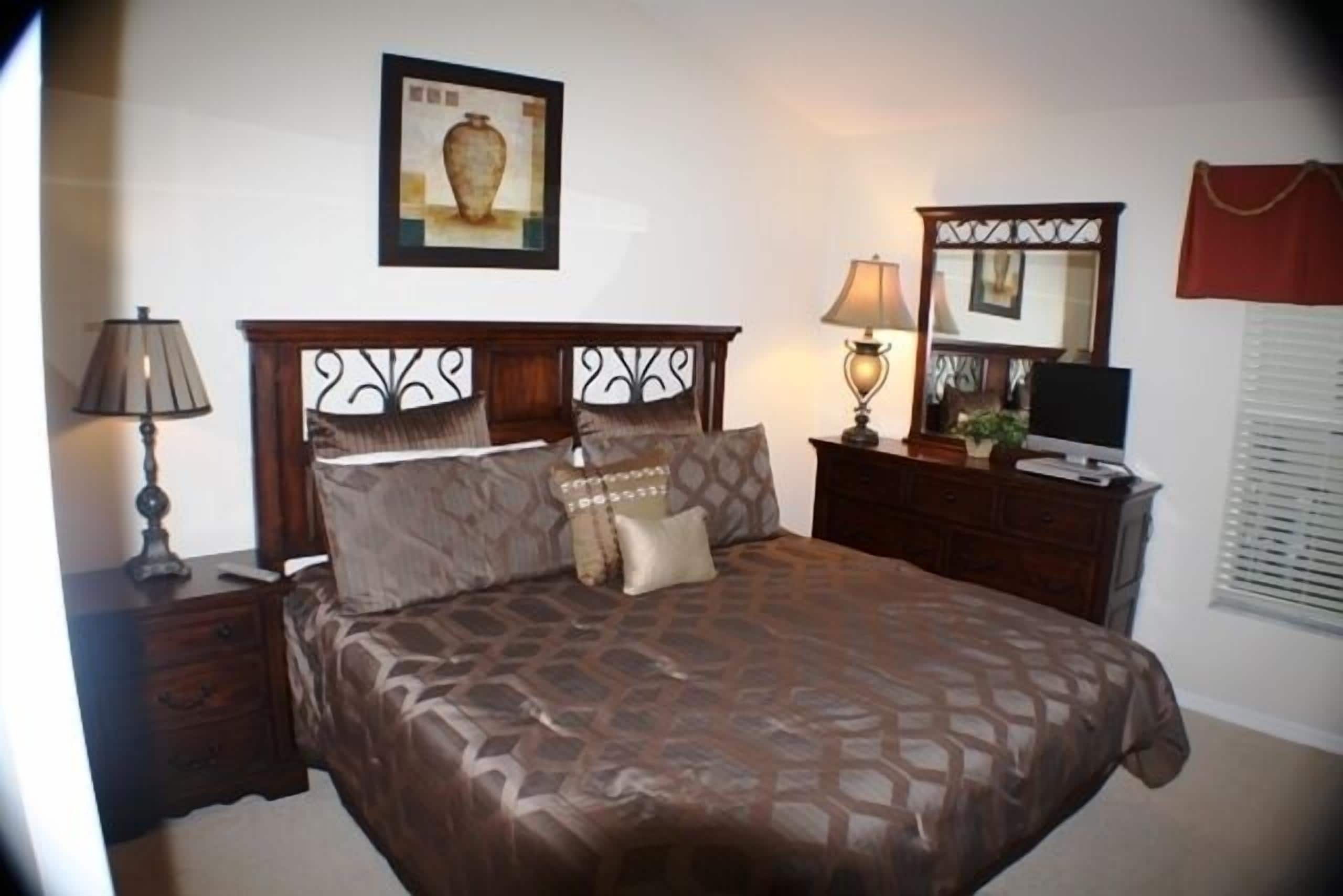 Family Villa, Hot Tub, Garden Area | 4 bedrooms, laptop workspace, iron/ironing board, bed sheets