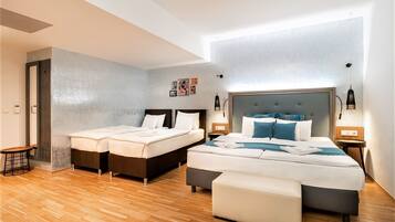 Deluxe Quadruple Room