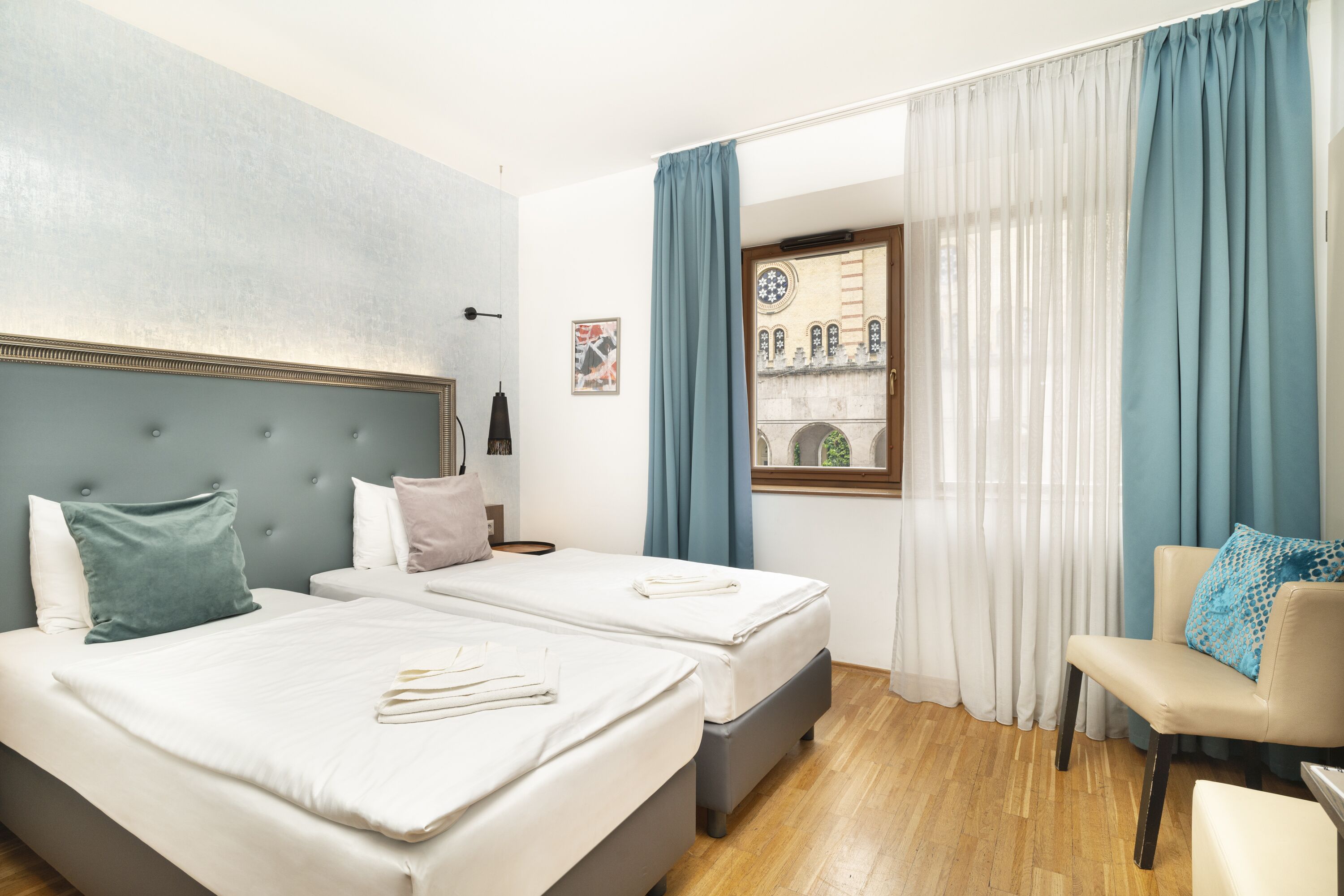 deluxe double or twin room with synagogue view | 1 bedroom, minibar, in-room safe, blackout curtains