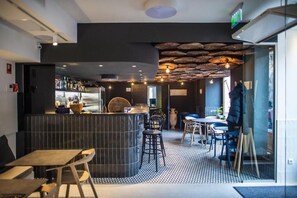 Bar lounge