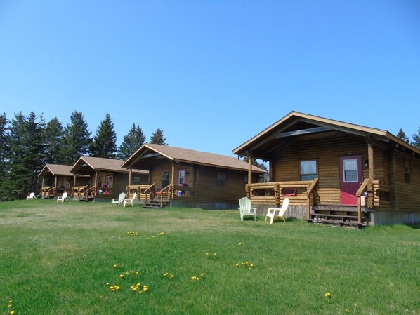 Exterior - Cajun Cedar Log Cottages 1 Bdrm - Cape Breton Unit 6 (Margaree Harbour)