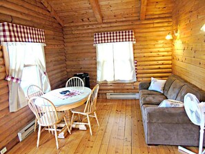 TV - Cajun Cedar Log Cottages 1 Bdrm - Cape Breton Unit 6 (Margaree Harbour)
