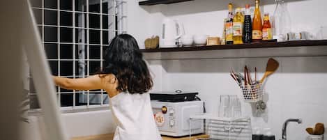 ثلاجة، ميكروويف، فرن