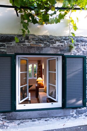 Exterior detail - Charming stone cottage in Funchal | Casa Vinhas (Funchal)