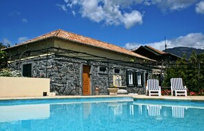 Pool - Charming stone cottage in Funchal | Casa Vinhas (Funchal)
